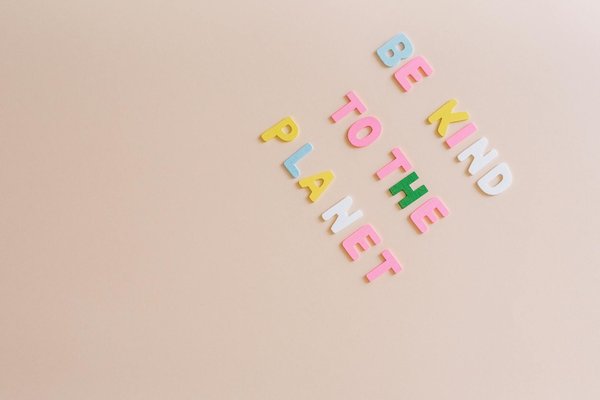 Bagues pour femme : styles, tendances et conseils pour mieux choisir